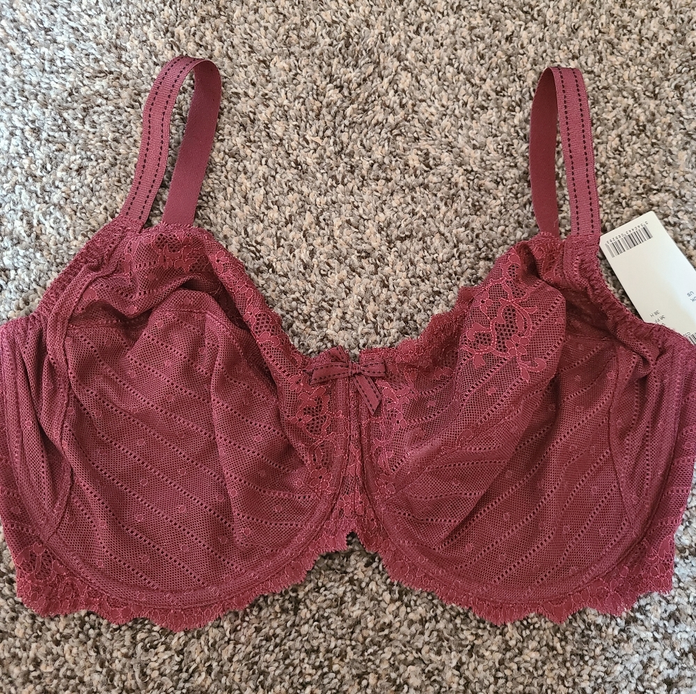 38H Chantelle lace Bra